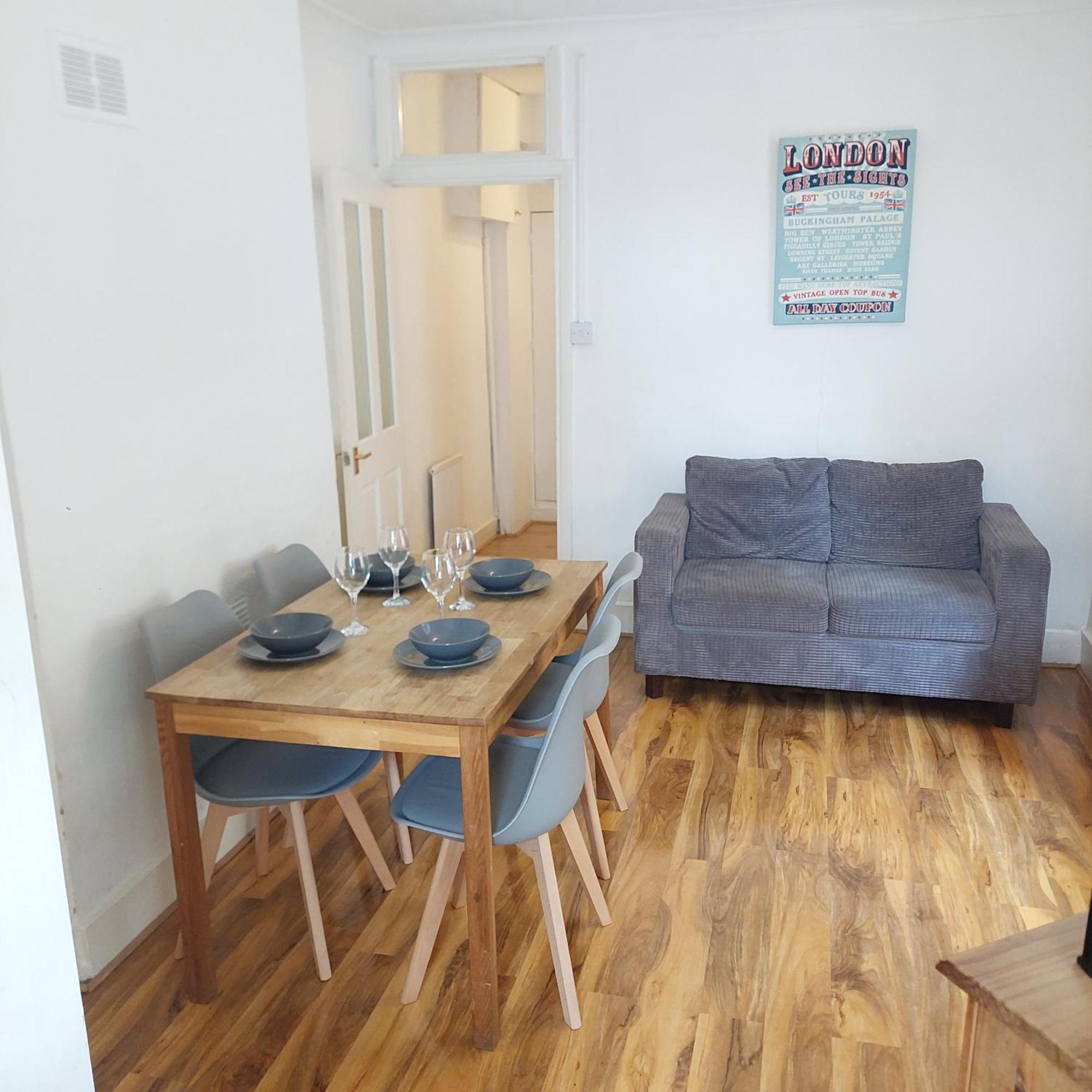 2 Bedroom Apartment, Fortescue Road Londres Exterior foto